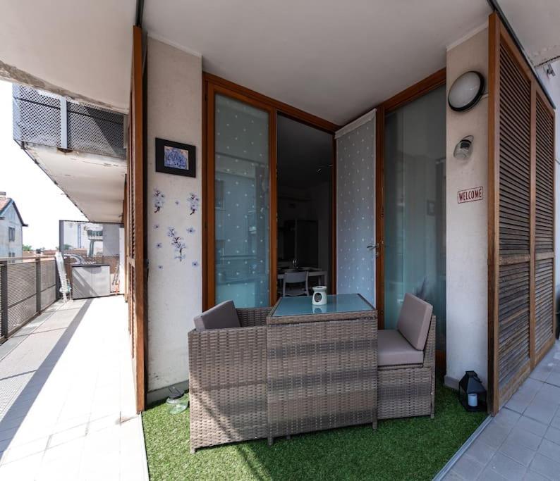 Appartamento Caterina A 5 Minuti Da Milano Fiere E San Siro Con Wifi-Netflix-Free Parking エクステリア 写真